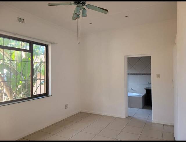 4 BEDROOM HOUSE FOR SALE IN MANABA BEACH